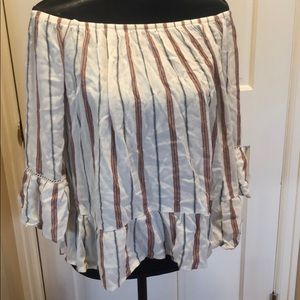 Cute Off the shoulder Three-quarter sleeve shirt